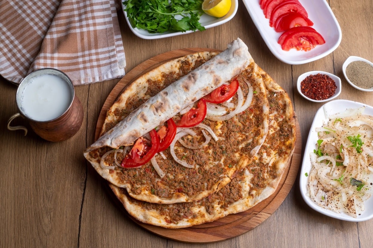 İstanbul'un En İyi Lahmacun Mekanları - 2026