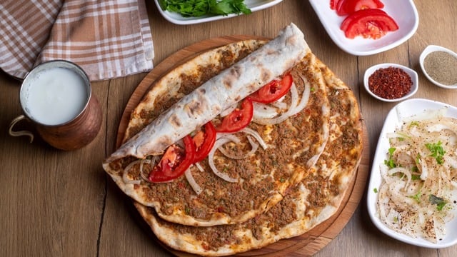 İstanbul'un En İyi Lahmacun Mekanları - 2026