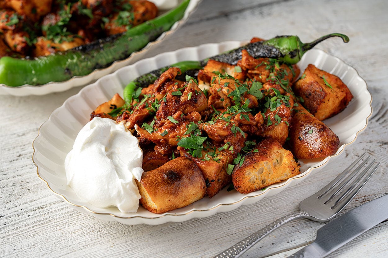 Bayat Pideler Değerlensin: Pideli Tavuk Kebabı