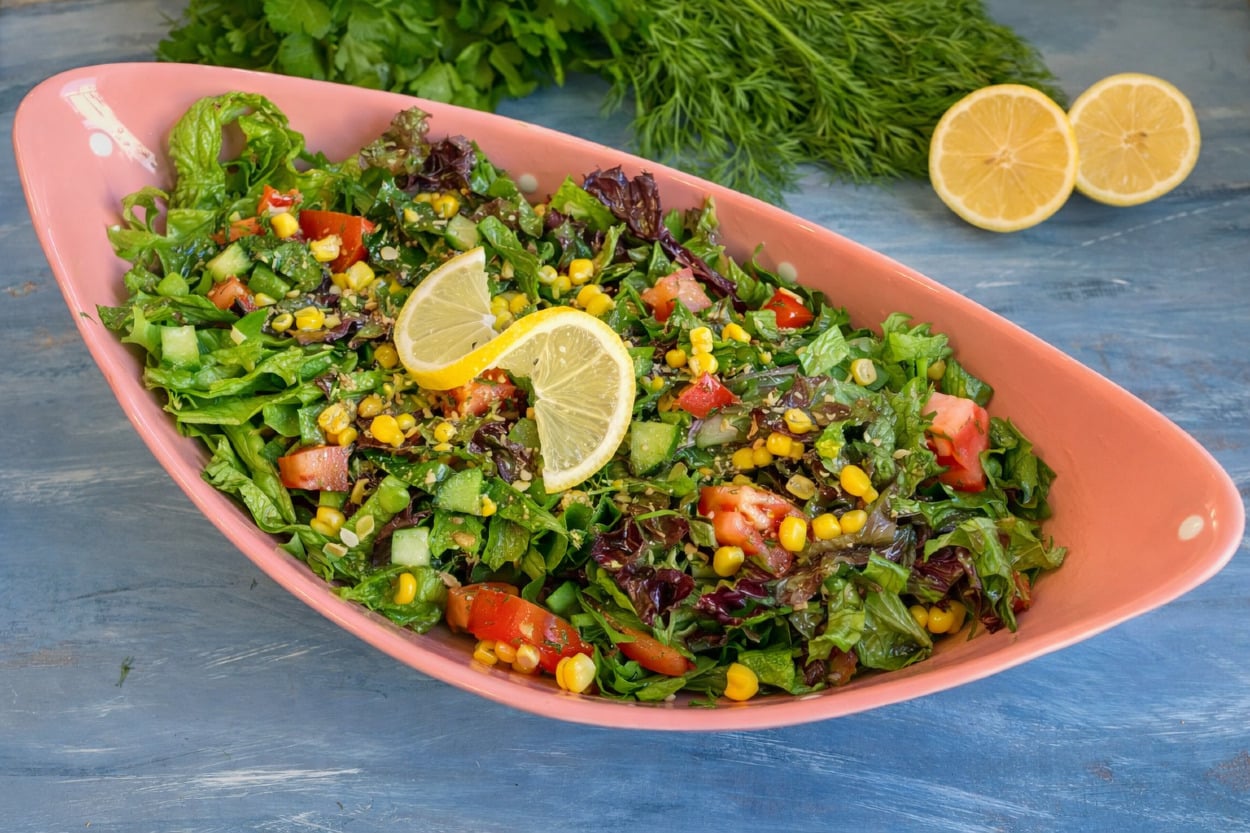 Cevizi de Var: Yeşil Salata