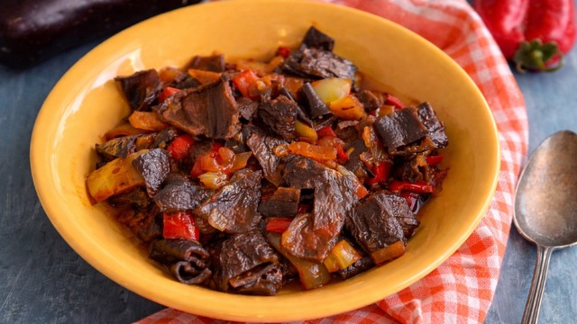 Pratik Lezzet: Kuru Patlıcan Salatası