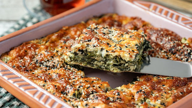 Yufkasız: Glutensiz Ispanaklı Börek