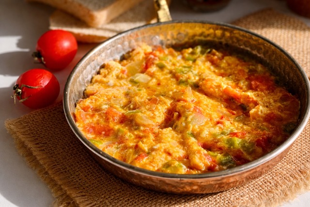 Kaymaklı Menemen Tarifi