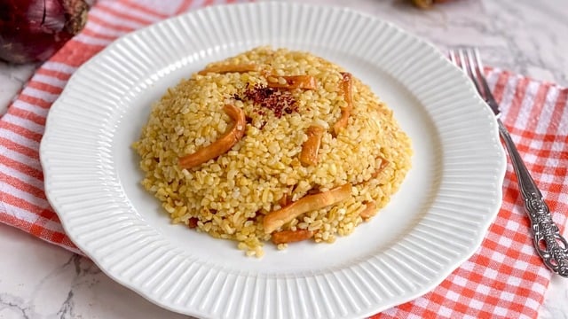Tane Tane: Erişteli Bulgur Pilavı