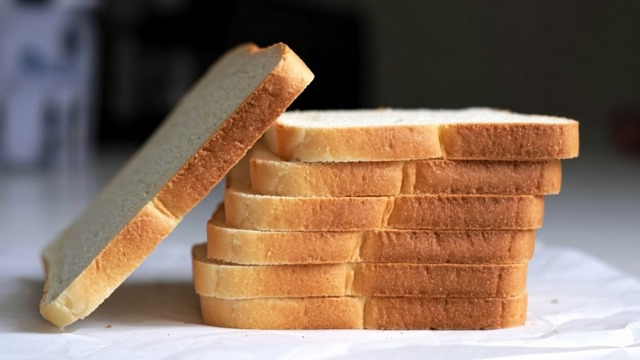 Tost Ekmeği Kaç Kalori? Diyette Tost Ekmeği Yenir mi?