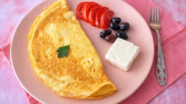 Klasik Lezzet: Sade Omlet