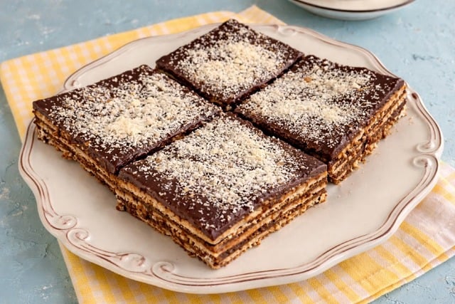 Pudingli Bisküvili Pasta Tarifi