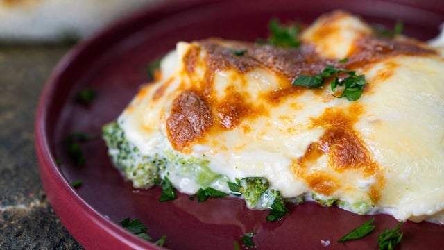 Beşamel Soslu: Brokoli