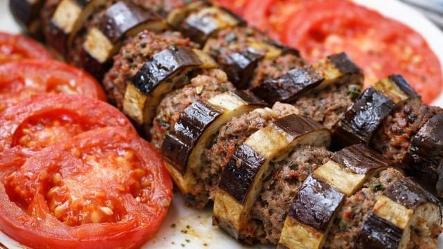 Pek Havalı: Köfteli Patlıcan Kebap