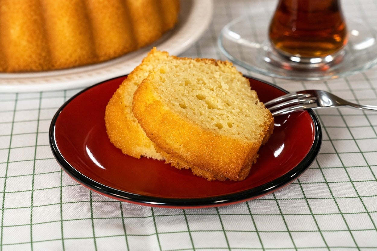 Yumuşacık Dokusuyla: Puf Puf Limonlu Kek