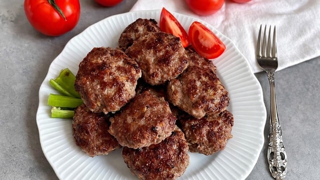 Yumuşacık: Karbonatlı Köfte