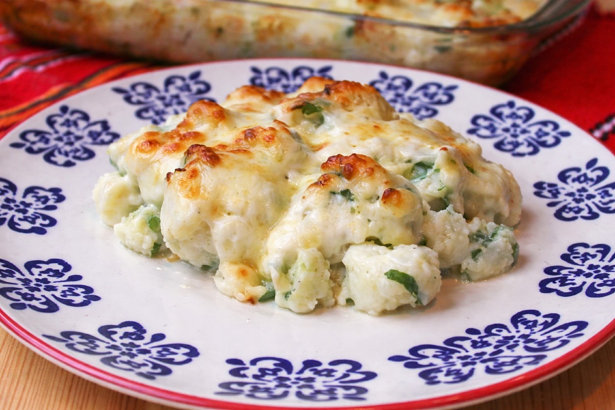 Kışın Beyaz Çiçekleri: Börek Tadında Karnabahar