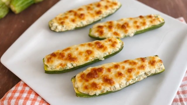 Şık Bir Ana Yemek: Kabak Sandal