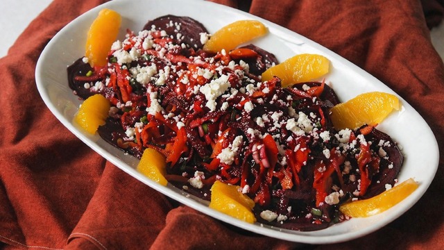 Rengine Hayran: Tulum Peynirli Pancar Salatası