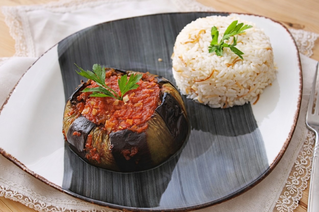 Sofralarda Baş Köşeye: Fırında Bostan Kebabı