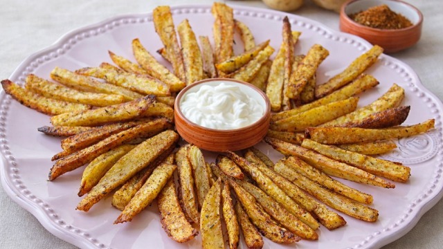 Çıtır Çıtır: Kajun Baharatlı Fırında Patates Kızartması