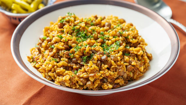 Tam Ölçülü: Yeşil Mercimekli Bulgur Pilavı
