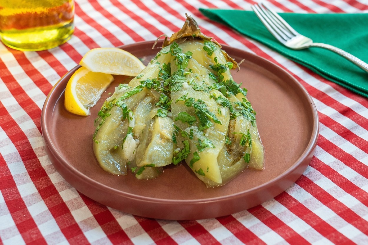 Fırında Közlenmiş Kadar Leziz: Soslu Patlıcan