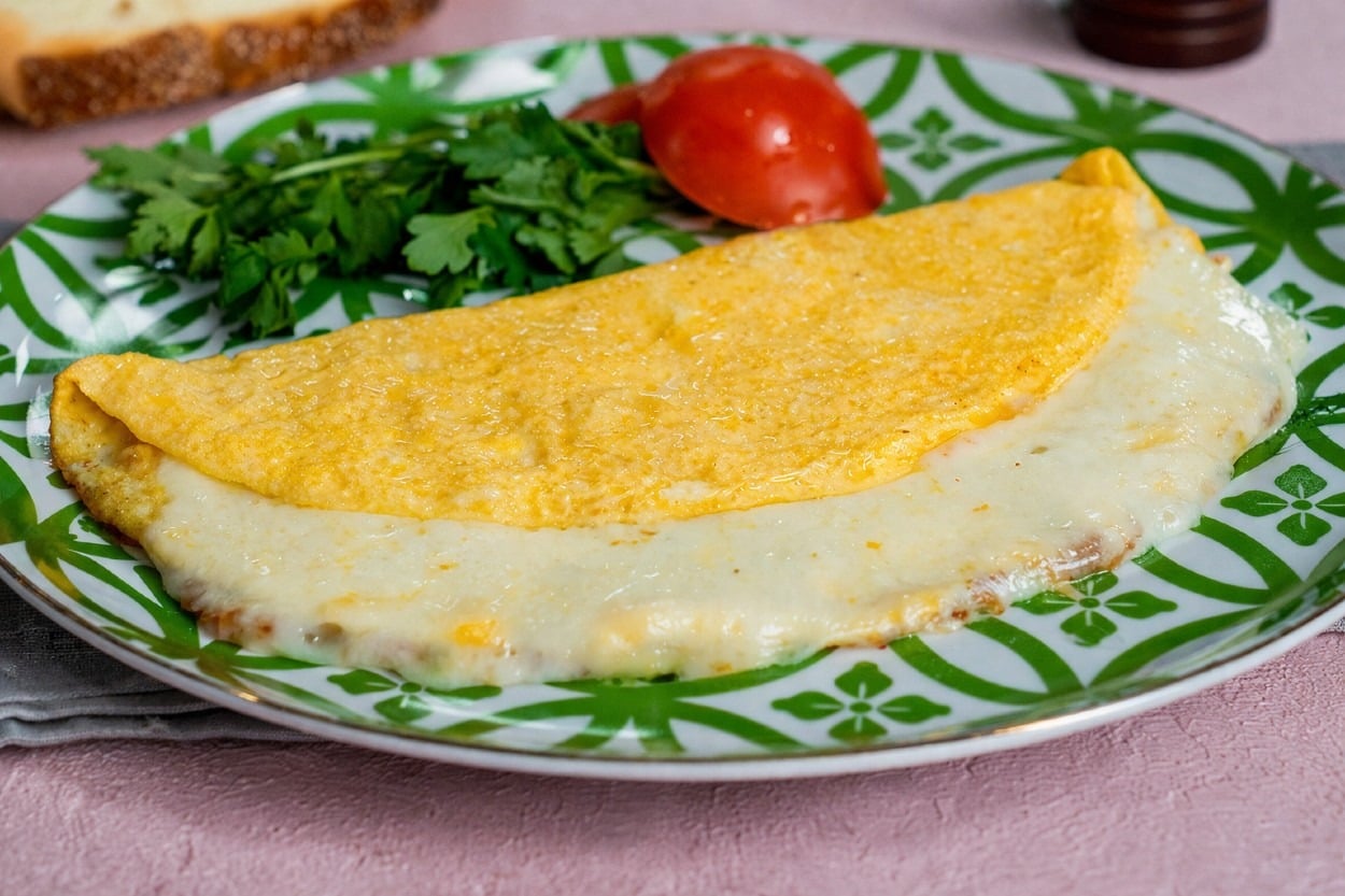 Peynir Aşkına: Kaşarlı Omlet