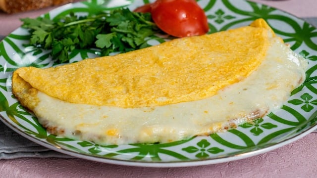 Peynir Aşkına: Kaşarlı Omlet