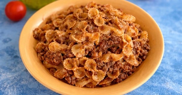 kiymali-salcali-makarna-tarifii