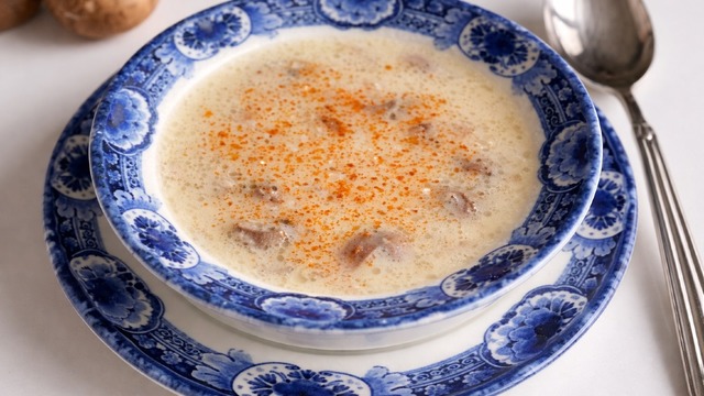 Yumuşacık Bir Doku: Terbiyeli Mantar Çorbası