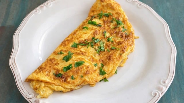 Tok Kıvamıyla: Yoğurtlu Omlet