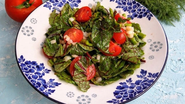 Ferahlatan Tarif: Kuzukulağı Salatası 
