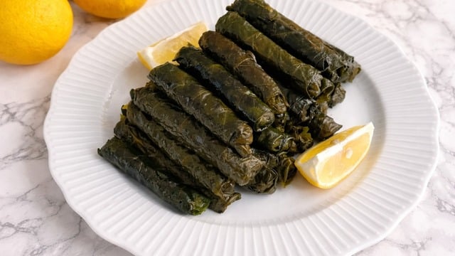 Mevsimin Güzeli: Dut Yaprağı Sarması