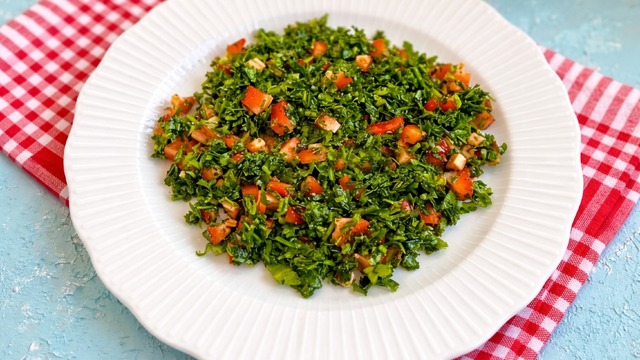 Bol Ekşili: Maydanoz Salatası