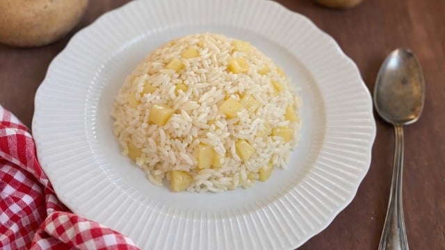 Mis Gibi Kokusuyla: Patatesli Pilav