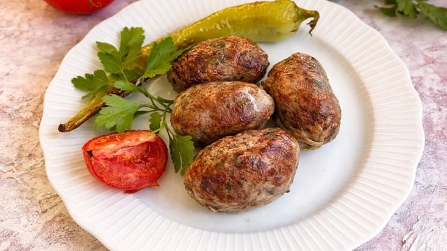 Kıbrıs’ın Meşhur Lezzeti: Şeftali Kebabı