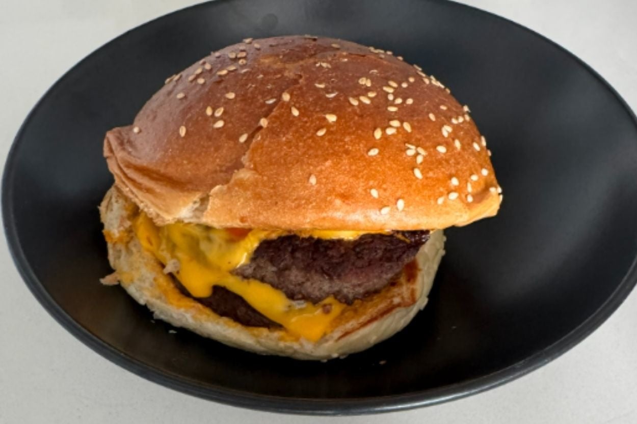 Emir'in Tarifi: Evde Cheeseburger