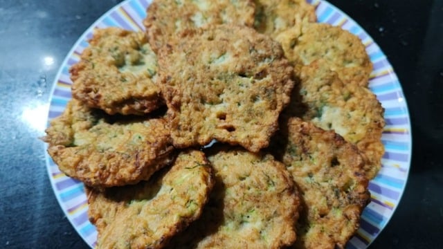 Reyhan'ın Tarifi: Soğanlı Kabak Mücveri