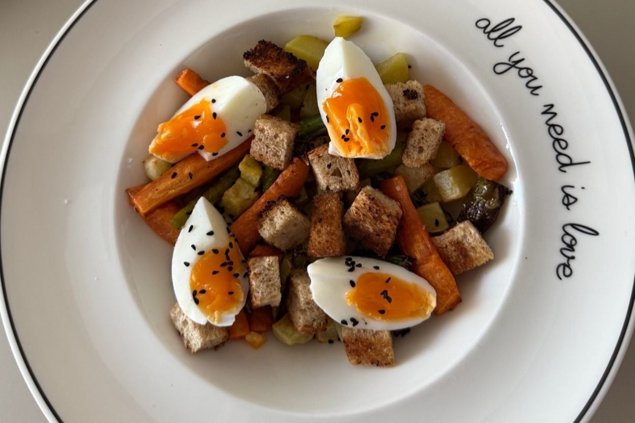 Esra'nın Tarifi: Yumurtalı Sebzeli Bowl