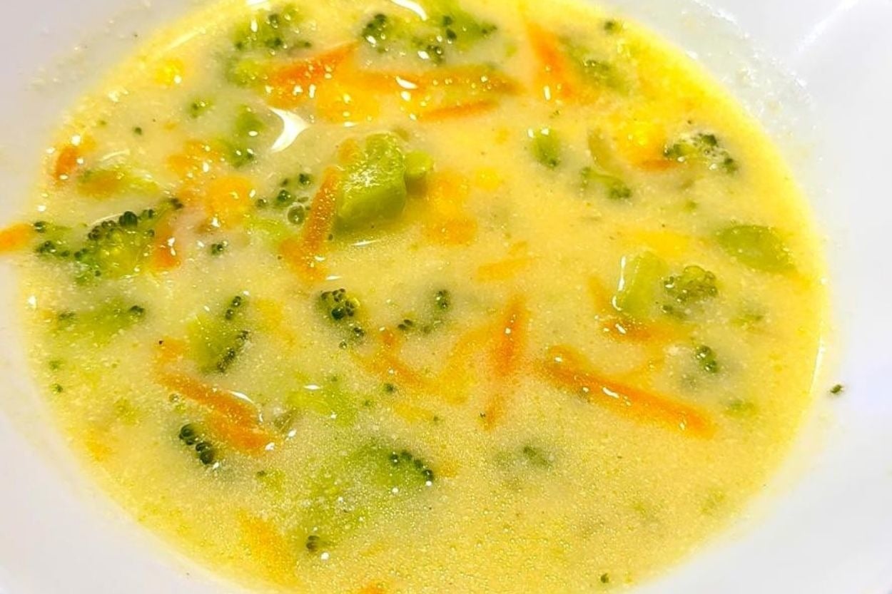 Melek'in Tarifi: Mısırlı Kremalı Brokoli Çorbası
