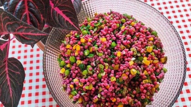 Reyhan'ın Tarifi: Şalgamlı Dereotlu Kuskus Salatası