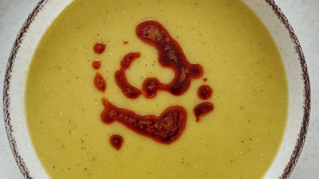Gözde'nin Tarifi: Zerdeçallı Mercimek Çorbası