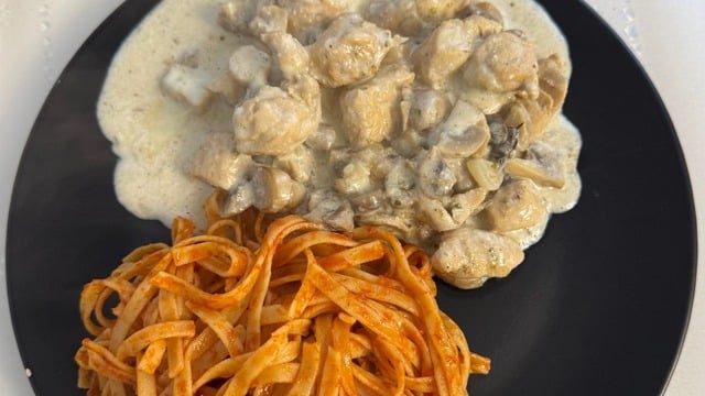 Emir'in Tarifi: Kremalı Mantarlı Kaşarlı Tavuk