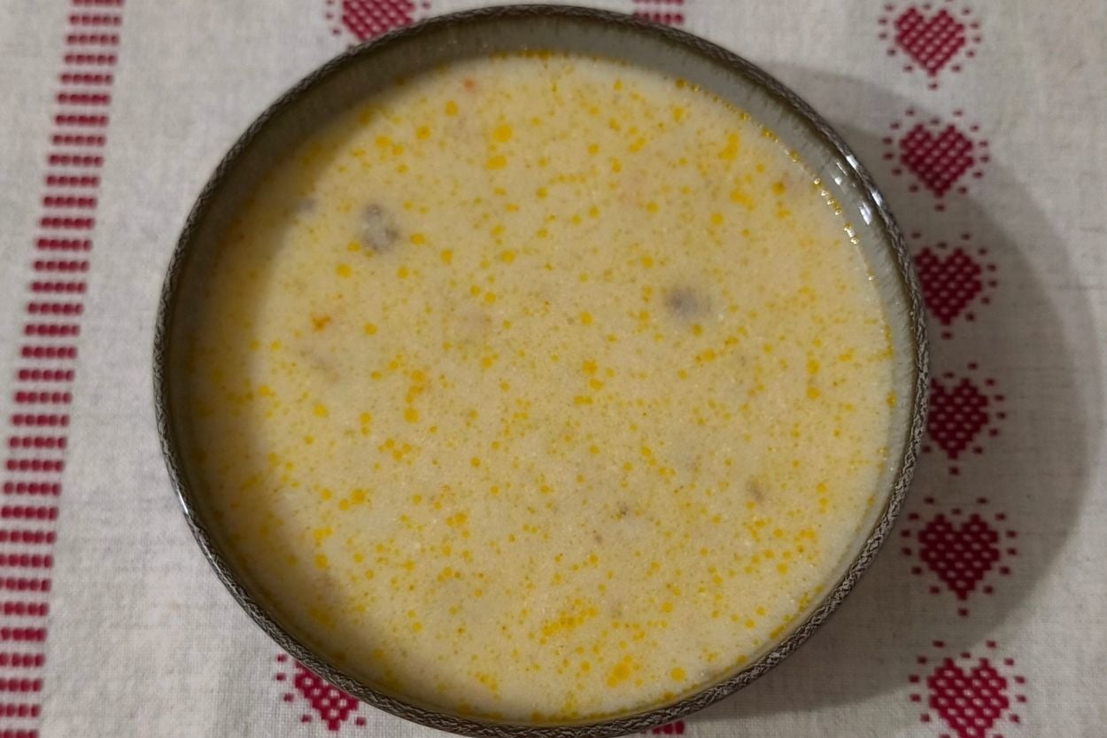 Özlem'in Tarifi: Etli Şehriyeli Yoğurt Çorbası