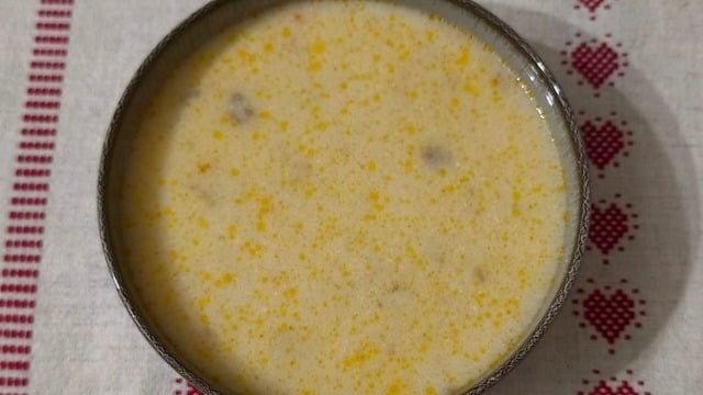 Özlem'in Tarifi: Etli Şehriyeli Yoğurt Çorbası