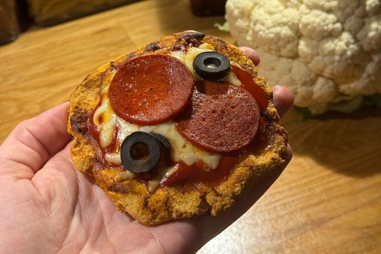 Merve'nin Tarifi: Glutensiz Pizza Krakeri