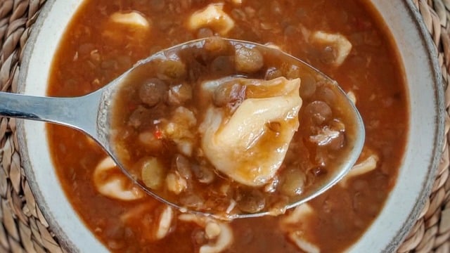 Gözde'nin Tarifi: Mantılı Mercimek Çorbası