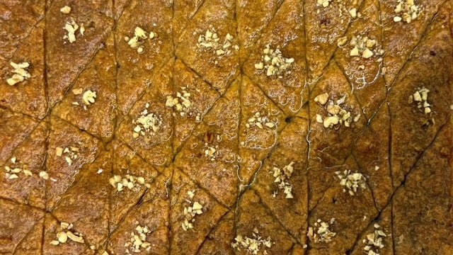 Melek'in Tarifi: Şerbetli Cevizli Tatlı