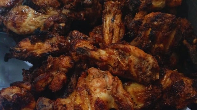 Esma'nın Tarifi: Izgara Tavuk Kanat