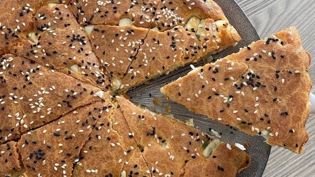 Çay Saatine Yakışır: Maydanozlu Peynirli Tuzlu Kek