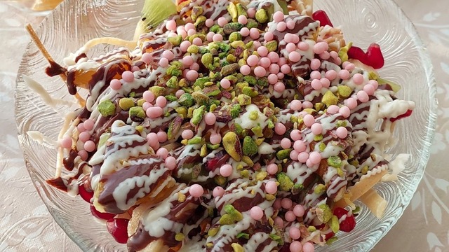 Ayşenur'un Tarifi: Spagetti Waffle