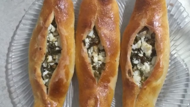 Cansu'nun Tarifi: Yumuşak Peynirli Pide