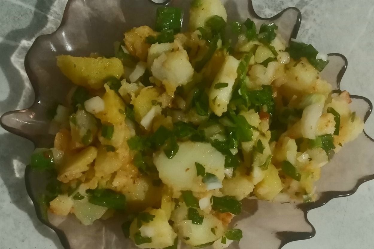 Cansu'nun Tarifi: Maydanozlu Patates Salatası