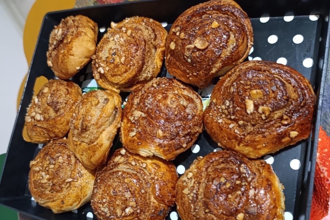 Eliz'in Tarifi: Cevizli Tahinli Çörek